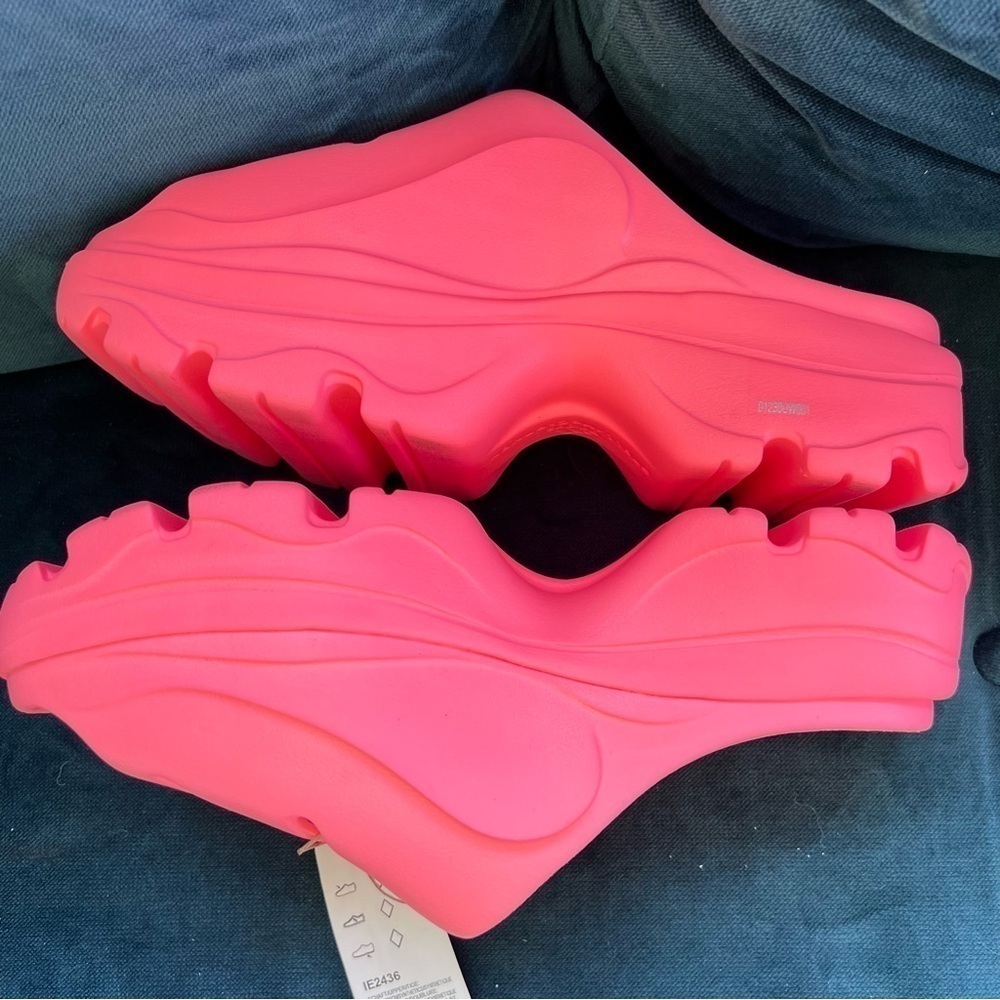 ADIDAS BY STELLA MCCARTNEY PINK RUBBER CROCS GIMME GUMMY CLOGS SIZE 9 NWT - Picture 8 of 11